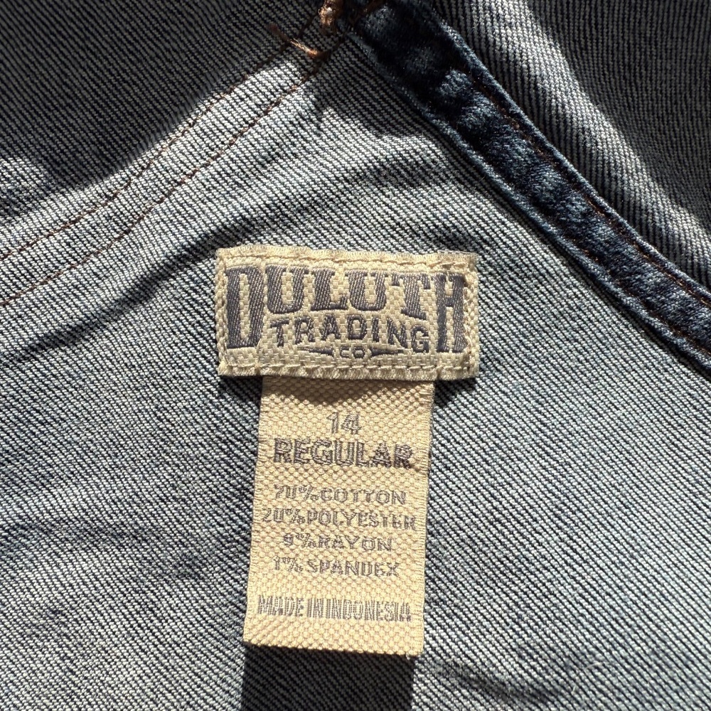 Duluth Trading Co Women’s Double Flex Denim Bib Overalls - Picture 4 of 4